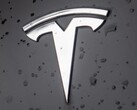 A Tesla Autopilot funkciója továbbra is szigorú ellenőrzés alatt áll.