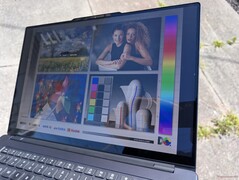 Kültéren, napfényben