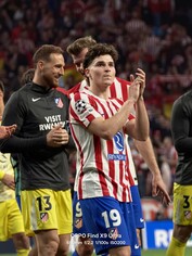 Az Oppo Find X9 Ultra 200MP-es 3x zoomos kamerájával + a 300mm-es telekonverterrel készült.