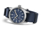 A Hamilton Khaki Field Power Reserve 40 mm kék számlappal