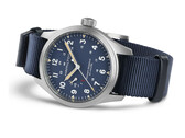 A Hamilton Khaki Field Power Reserve 40 mm kék számlappal