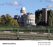 Oppo Find X9 Pro 10x zoom telekonverterrel