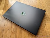 Mobil GeForce RTX 4080 debütálás: Razer Blade 16 (korai) 2023 laptop rövid értékelés