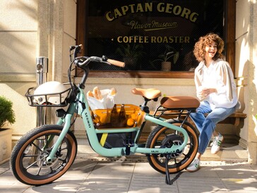 A Segway Muxi közvetlen meghajtású e-bike, amely elöl és középen kosárral, valamint hátsó utasüléssel van felszerelve. (Kép forrása: Segway)