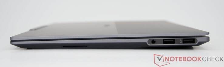 Jobb oldal: 1x fejhallgató/mikrofon kombinált csatlakozó (3,5 mm), 1x USB-A (USB 5 Gbps), 1x USB-A (USB 5 Gbps), Always On
