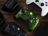 A 8BitDo Ultimate 3-módú vezérlő Xboxhoz (a képen) USB-kábelen keresztül csatlakozik az Xbox-konzolokhoz. (Kép forrása: 8BitDo)