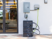 A Bluetti AC300 erőmű már 1499 dollárért kapható a Bluetti Clean Energy Incentive programjának köszönhetően (Kép forrása: Bluetti)