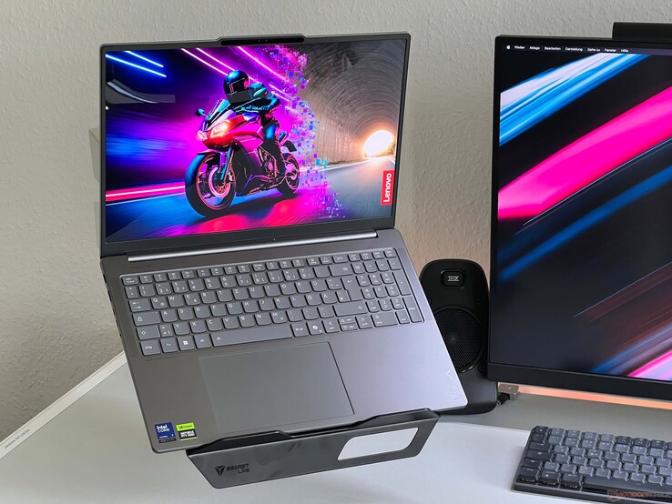 Lenovo Yoga Pro 9i 16IAH G10 Aura Edition Lenovo Yoga Pro 9i 16IAH G10 Aura Edition