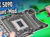 Moddolt RTX 5090 (kép forrása: der8auer YouTube csatorna)