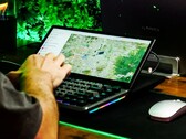 Az Aura Displays egy 13 hüvelykes érintőképernyőt pakol egy mechanikus billentyűzetbe (Kép forrása: Aura Displays)