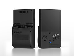 A Retroid Pocket Classic 6 SG fekete színű készülékházzal rendelkezik. (Kép forrása: Retroid)