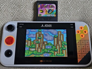 GameGear címek, mint például a Fantasy Zone is fut további intézkedés nélkül (Kép forrása: Marc Zander, Notebookcheck)
