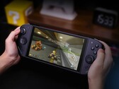 A Mobapad M12S Joy-Con-jai javítják a fogást, amint azt tesztünk is bizonyítja.
