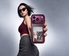 Az Ugreen Magic E-ink Screen Case egy kijelzőt helyez el az iPhone 18 Pro hátulján a fényképek megjelenítéséhez.