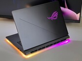 Áttekintettük a 2025 Asus ROG Strix G16 (Kép forrása: Notebookcheck)
