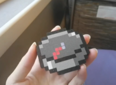 A DIY 3D nyomtatott Minecraft iránytű (a képen). (Kép forrása: u/Intelligent-Cause751 via r/minecraft)