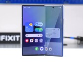 az iFixit szétszedése azt mutatja, hogy a Samsung Galaxy Z Fold 7 nagyon nehezen javítható. (Kép forrása: iFixit)