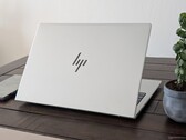 Az EliteBook 8 G1a 16 a nyers processzorteljesítményt tekintve nagyjából ugyanúgy teljesít, mint a régebbi EliteBook 865 G10 modell (Kép forrása: Notebookcheck)