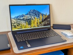 A 15 hüvelykes Lenovo IdeaPad Slim 3i egy nagyon tisztességes laptop médiafogyasztáshoz