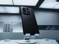 A OnePlus 15.