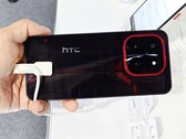 A HTC egy technológiai kiállításon már leleplezte új Wildfire játékra szánt okostelefonját (Kép forrása: @hkyamane)