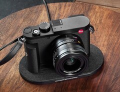 A Leica M EV1 lényegében egy Leica Q3 cserélhető objektívekkel. (Kép forrása: Leica)