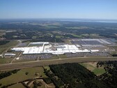 Nissan gyár Mississippiben. Musk a jelek szerint elhallgatja a pletykákat, miszerint a Tesla befektet a Nissan amerikai gyáraiba (Kép forrása: Nissan)