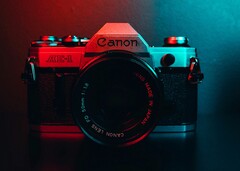 A Canon EOS R8 Mark II várhatóan a Canon AE-1-től ihletett kialakítással fog rendelkezni.