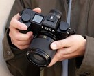 Az új Leica Summilux lényegesen kisebb és olcsóbb, mint elődje.