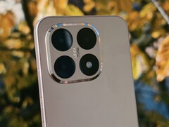 Xiaomi 15T felülvizsgálat. (Kép forrása: Notebookcheck/Marcus Herbrich)