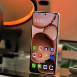 Oppo Find X8 Ultra okostelefon felülvizsgálata (kép forrása: Marcus Herbrich)