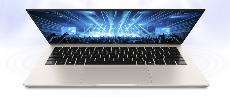 A MagicBook 14 2026 a nagyméretű hűtőrendszer alatt két M.2 2280-as bővítőhelyet tartalmaz.