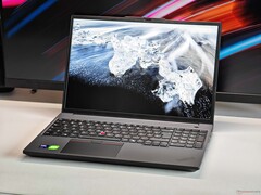 Lenovo ThinkPad P16v Gen 3 (kép forrása: Notebookcheck)