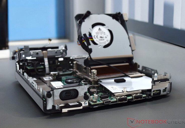 HP Elite Mini 800 G9 házfedél nélkül
