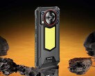 Az Oukitel WP53 Pro okostelefon rengeteg tartóssági tulajdonsággal érkezett a kempingezés és a kalandok szerelmeseinek. (Kép forrása: Oukitel)