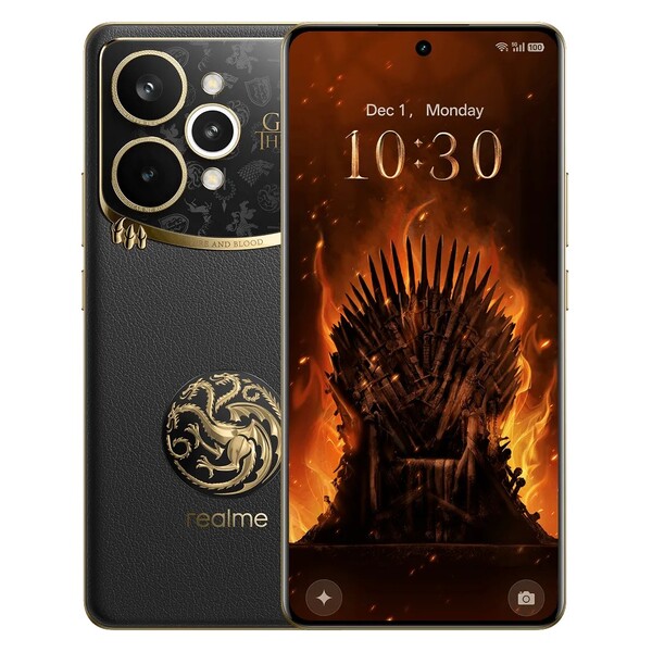 A Realme 15 Pro Game of Thrones Limited Edition fekete bőr hátlappal és arany ékezetekkel rendelkezik. (Kép forrása: Realme)