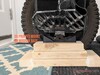 A pedálok szkennelései alapján készült, 3D-nyomtatott tartó.