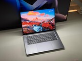 Microsoft Surface Laptop Ultra RTX Spark teszt - A 2000 nites Mini-LED panel problémát jelent