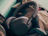 A Sony az ötödik generációs kiadással új dizájnt hozott a WH-1000X sorozatba. (Kép forrása: Sony) 