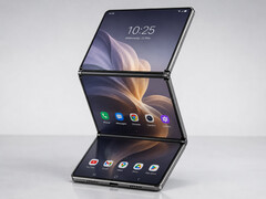Így nézhet ki a Huawei függőleges, háromszorosra hajtogatható készüléke.