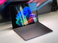 Microsoft Surface Laptop 7 15 üzleti célokra