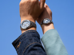 A Casio OCWS7000E-2A óra (balra) érkezik az Egyesült Államokba; nem világos, hogy az OCW-S40-2A (jobbra) is megjelenik-e itthon. (Kép forrása: Casio)