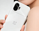 A OnePlus 15T eltávolodik a többi OnePlus 15 szériás telefon dizájnjától.