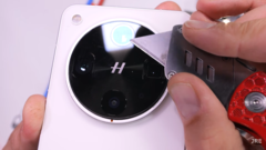 A Find X8 Ultra. (Kép forrása: JerryRigEverything via YouTube)