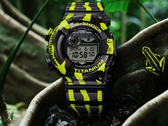 A Casio Frogman GW-8200TPF-1JR "Poison Dart" (a képen) erdei háttér előtt. (Kép forrása: Casio Japan)