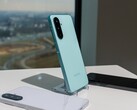 A Samsung Galaxy A26 A26 5G fekete, fehér és mentazöld színben kapható. (Kép forrása: Daniel Schmidt)