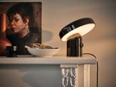 Az IKEA Blomprakt Bluetooth hangszórós lámpája (képünkön) már világszerte kapható. (Kép forrása: IKEA)