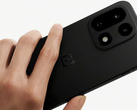 A OnePlus 15. (Kép forrása: OnePlus, szerkesztett)