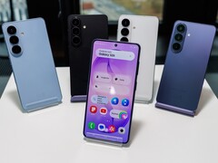 A Samsung a Galaxy S27 OLED-eket Kínából tudta beszerezni, ellentétben a képen látható Galaxy S26 készülékkel.