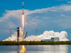 Falcon 9 rakéta műhold indítása. (Kép forrása: SpaceX)